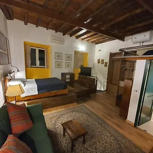https://appartamenti-gardenia.it-romehotels.com