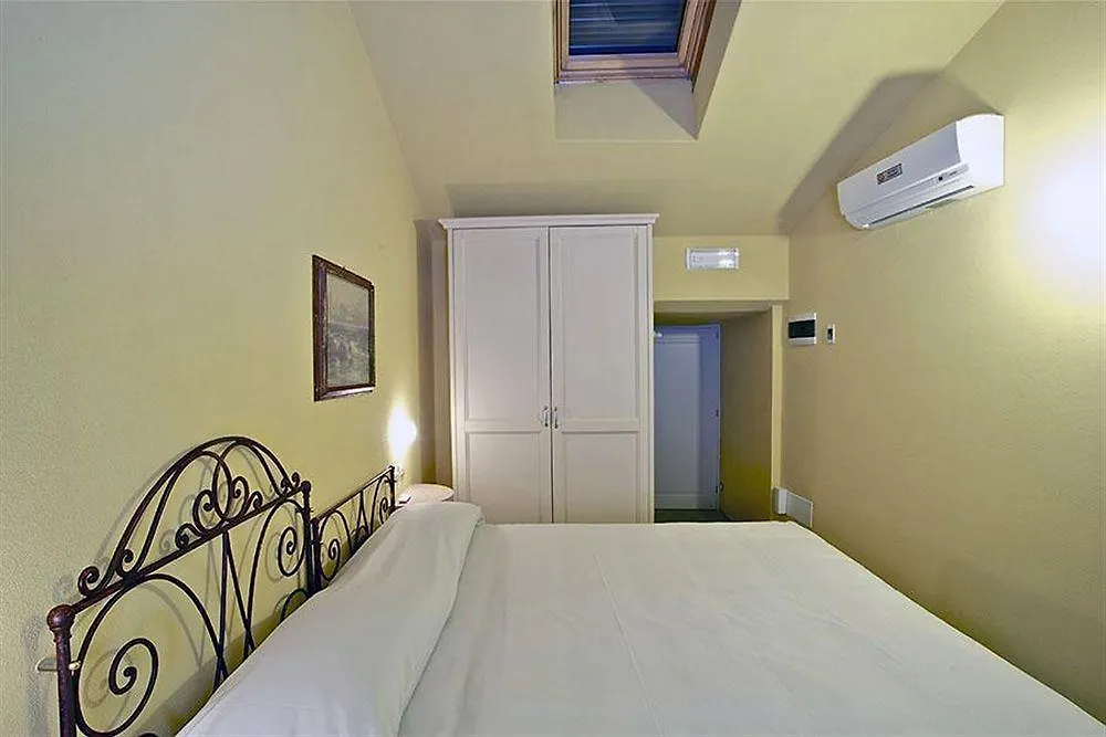 Locanda Della Maria Bellagio 2*,